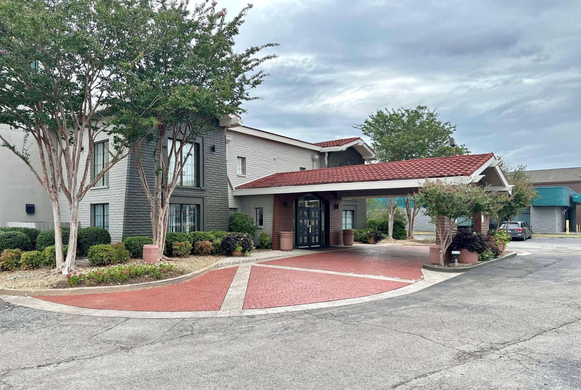 La Quinta Inn By Wyndham Huntsville Research Park Exteriér fotografie